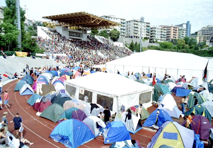 Genova-G8_2001-Stadio_Carlini